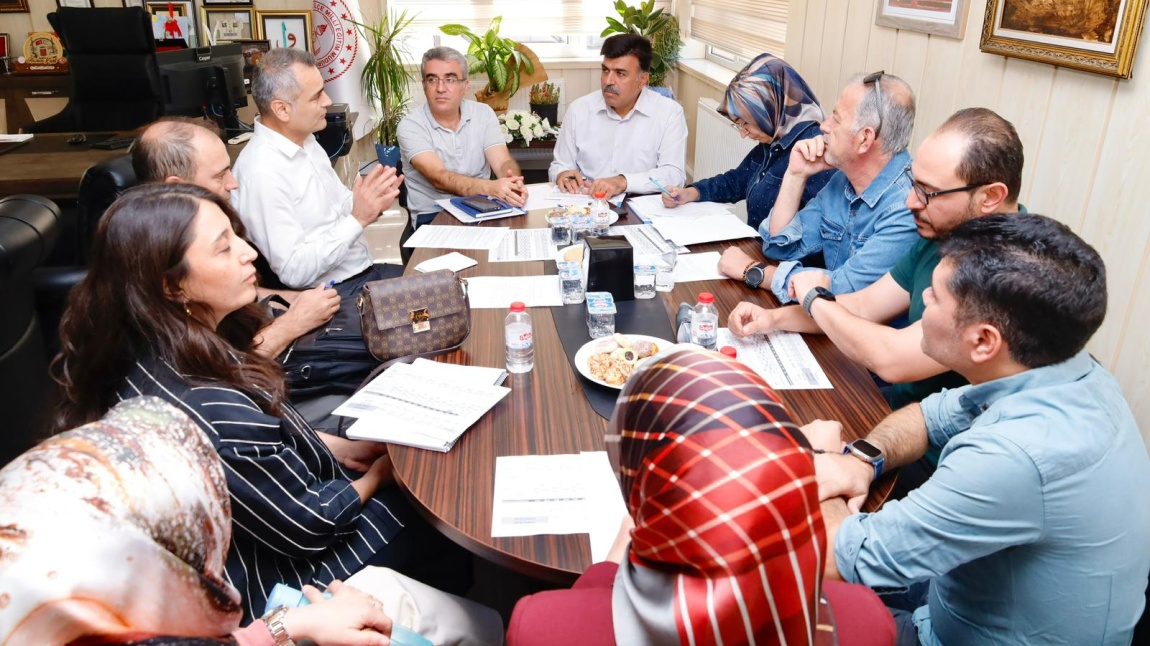 ONİKİŞUBAT İLÇE MİLLİ EĞİTİM MÜDÜRÜ İLE 'EKİP' TOPLANTIMIZ...